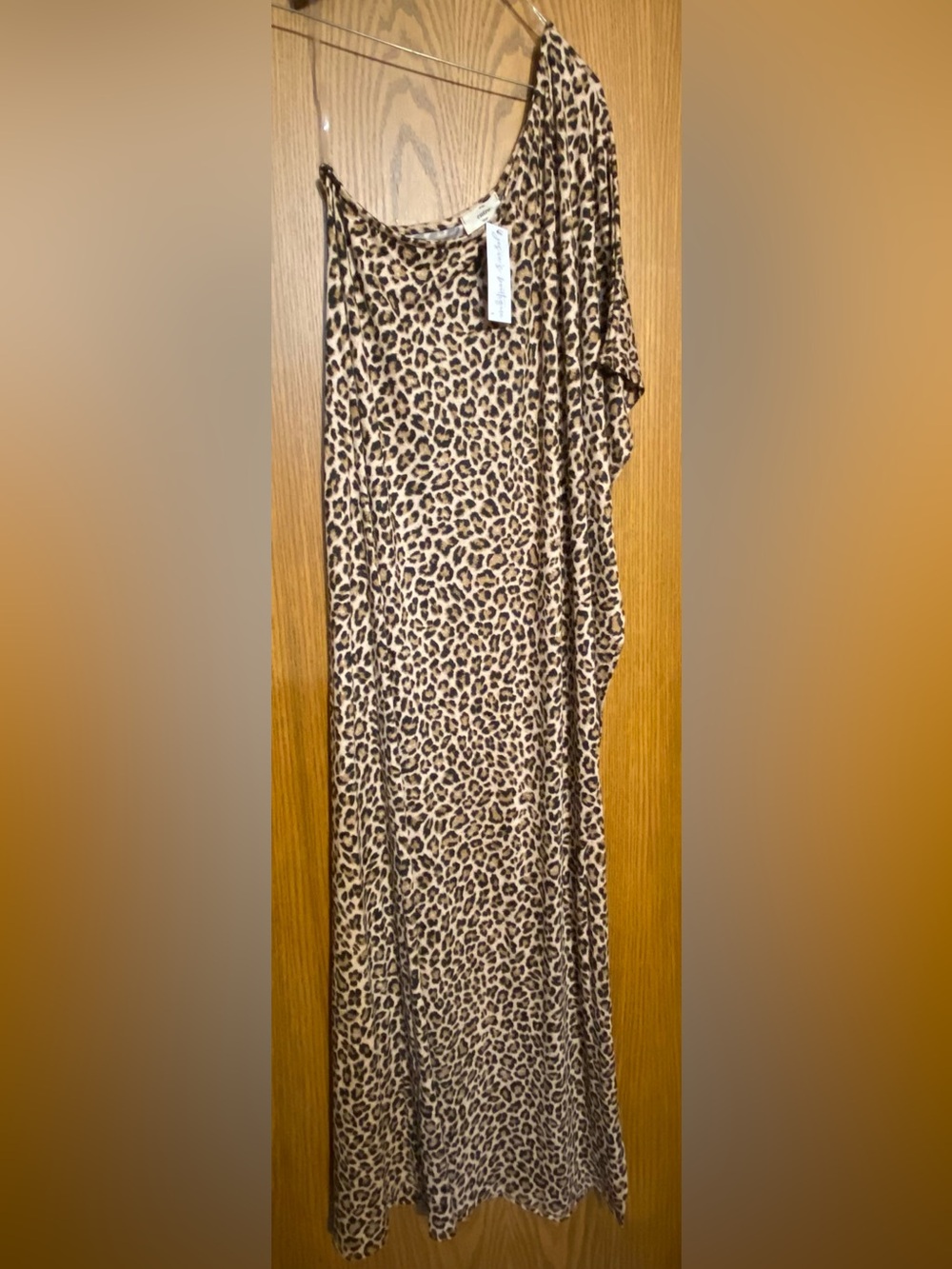 NWT entro Cheetah Print One Shoulder Maxi Dress
